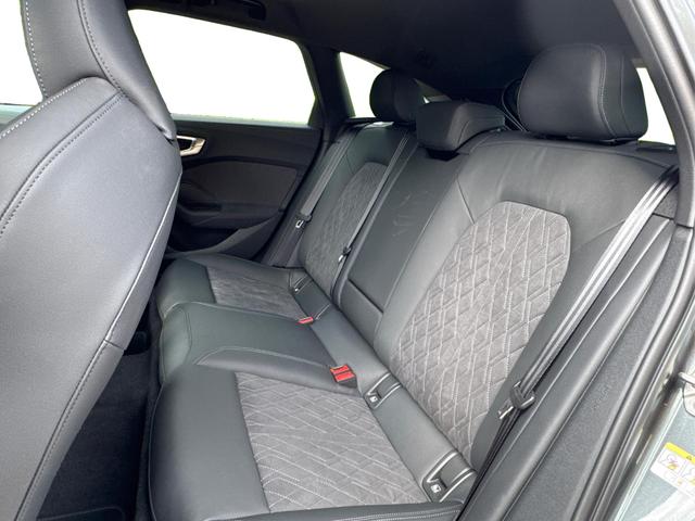 Audi / A5 Avant / / / / 