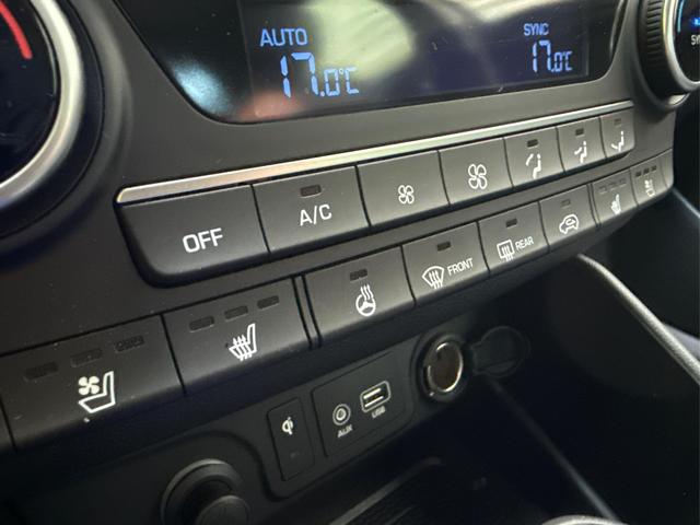 Hyundai / TUCSON / Schwarz / / / Tucson 1.6 Premium *4WD*360°*E-HECK*LED*NAVI*