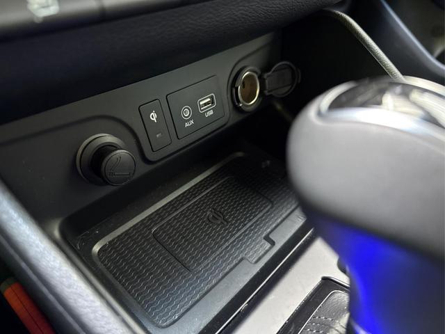 Hyundai / TUCSON / Schwarz / / / Tucson 1.6 Premium *4WD*360°*E-HECK*LED*NAVI*