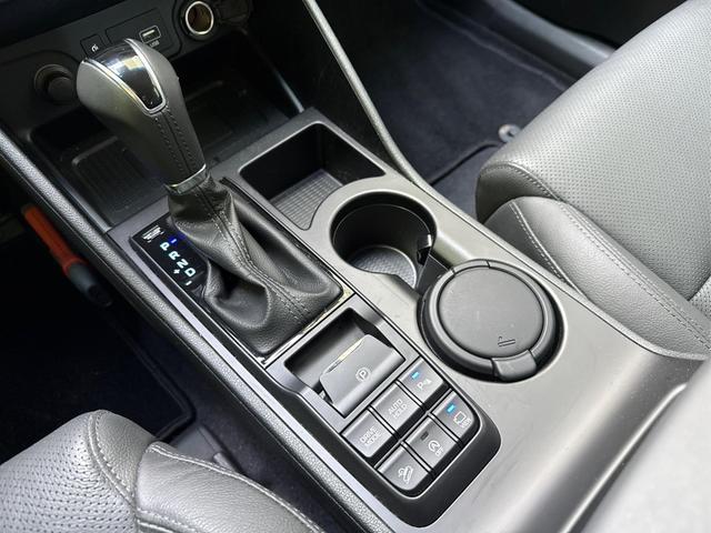 Hyundai / TUCSON / Schwarz / / / Tucson 1.6 Premium *4WD*360°*E-HECK*LED*NAVI*