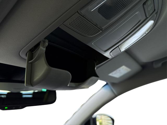 Hyundai / TUCSON / Schwarz / / / Tucson 1.6 Premium *4WD*360°*E-HECK*LED*NAVI*