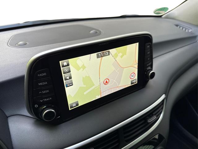 Hyundai / TUCSON / Schwarz / / / Tucson 1.6 Premium *4WD*360°*E-HECK*LED*NAVI*