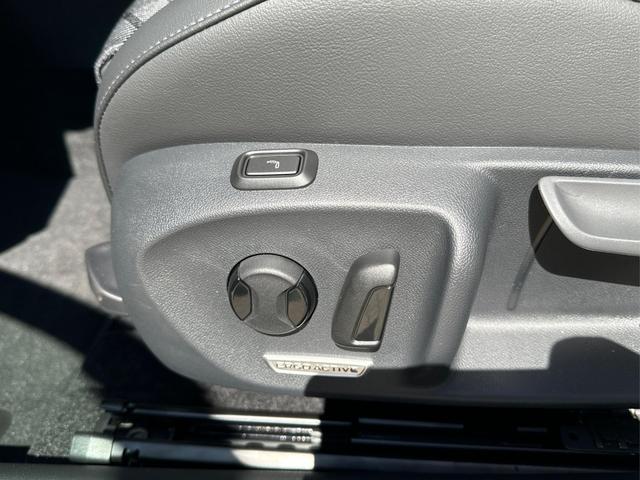 Volkswagen / Passat Variant / Grau / / / Angebot für Fehlmann GmbH