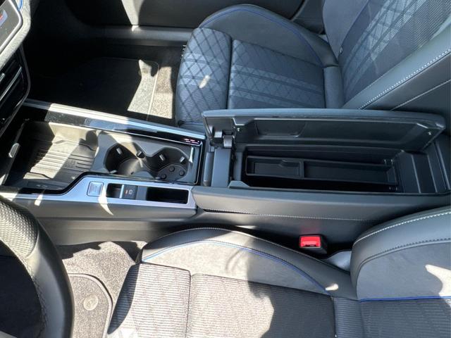 Volkswagen / Passat Variant / Grau / / / Angebot für Fehlmann GmbH