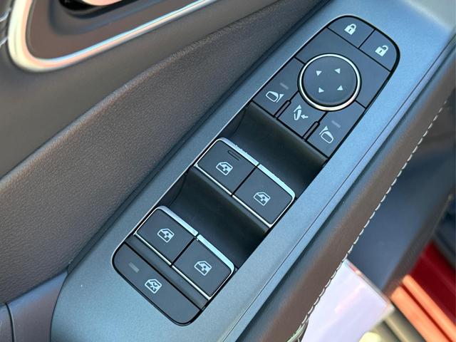 Nissan / Qashqai / Rot / / / FACELIFT+360°KAMERA+ACC+PDC+EL. HECKKL. 