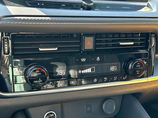 Nissan / Qashqai / Rot / / / FACELIFT+360°KAMERA+ACC+PDC+EL. HECKKL. 