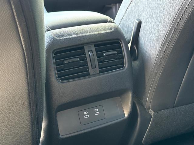 Nissan / Qashqai / Rot / / / FACELIFT+360°KAMERA+ACC+PDC+EL. HECKKL. 