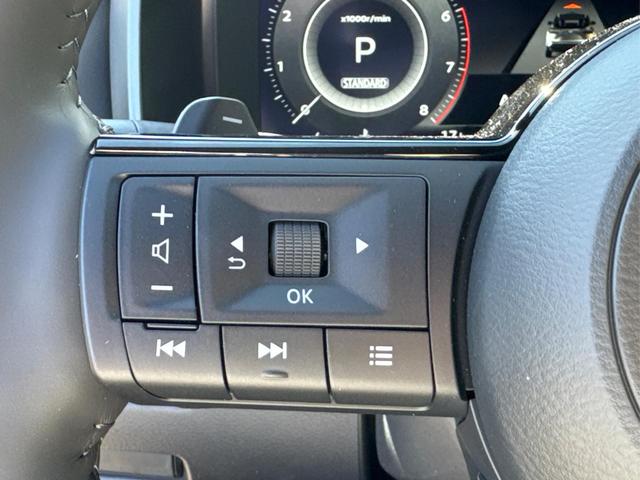 Nissan / Qashqai / Rot / / / FACELIFT+360°KAMERA+ACC+PDC+EL. HECKKL. 
