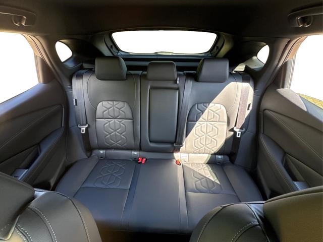 Nissan / Qashqai / Rot / / / FACELIFT+360°KAMERA+ACC+PDC+EL. HECKKL. 