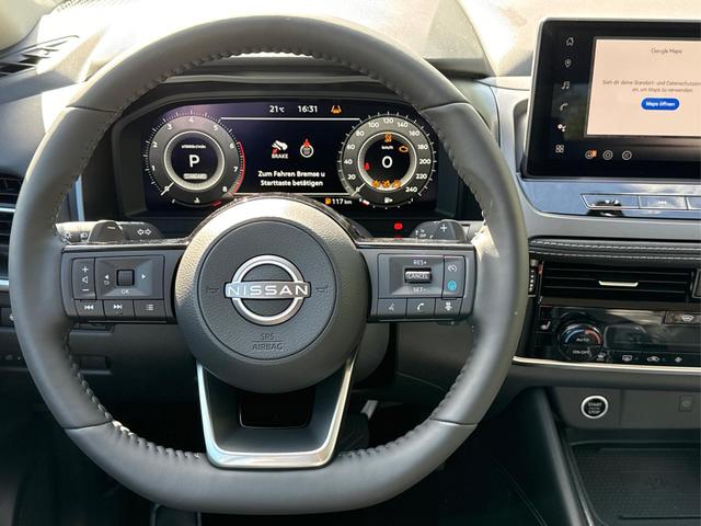 Nissan / Qashqai / Weiß / / / FACELIFT+KAMERA+ACC+PDC+SHZ+LED 
