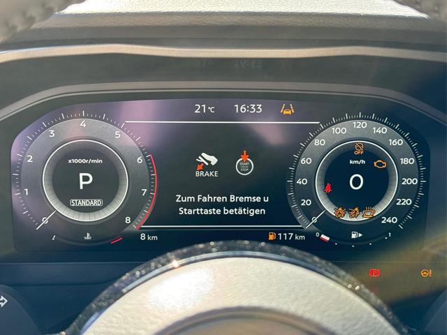 Nissan / Qashqai / Weiß / / / FACELIFT+KAMERA+ACC+PDC+SHZ+LED 