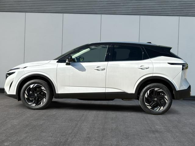Nissan / Qashqai / Weiß / / / FACELIFT+KAMERA+ACC+PDC+SHZ+LED 