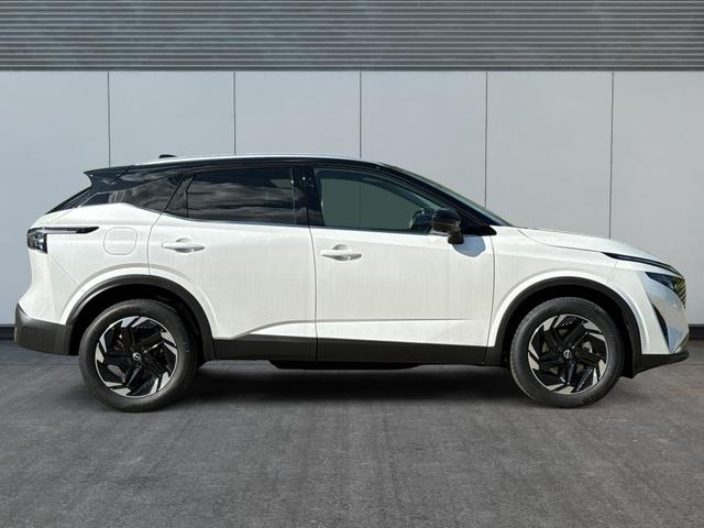Nissan / Qashqai / Weiß / / / FACELIFT+KAMERA+ACC+PDC+SHZ+LED 