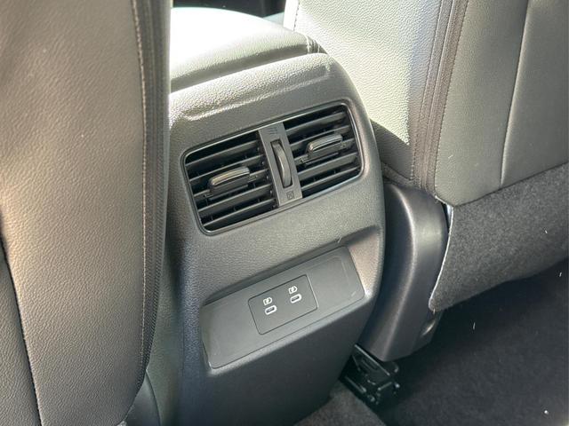 Nissan / Qashqai / Weiß / / / FACELIFT+KAMERA+ACC+PDC+SHZ+LED 