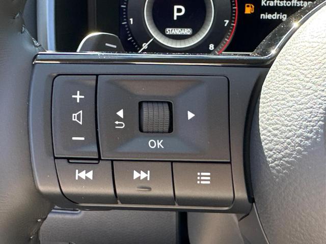 Nissan / Qashqai / Weiß / / / FACELIFT+KAMERA+ACC+PDC+SHZ+LED 