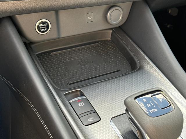 Nissan / Qashqai / Weiß / / / FACELIFT+KAMERA+ACC+PDC+SHZ+LED 
