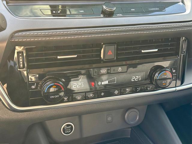 Nissan / Qashqai / Weiß / / / FACELIFT+KAMERA+ACC+PDC+SHZ+LED 