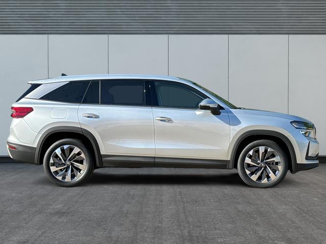 Skoda / Kodiaq / Silber / / / DSG+7 SITZE+AHK+EL. HECKKL.+NAVI+19'' ALU+ACC+KAMERA