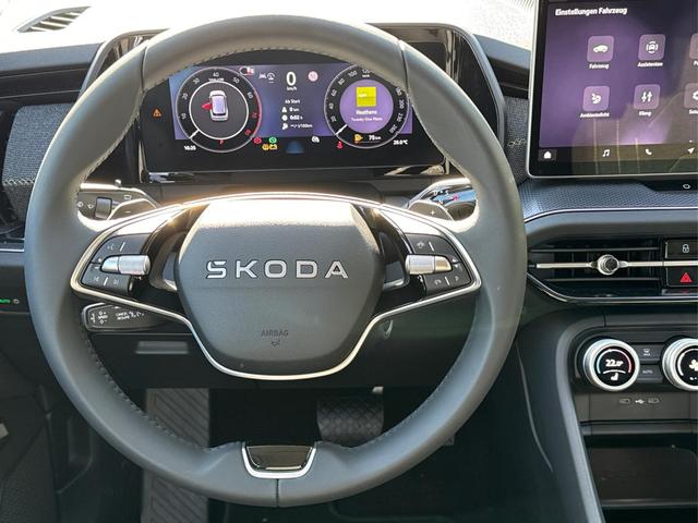Skoda / Kodiaq / Silber / / / DSG+7 SITZE+AHK+EL. HECKKL.+NAVI+19'' ALU+ACC+KAMERA