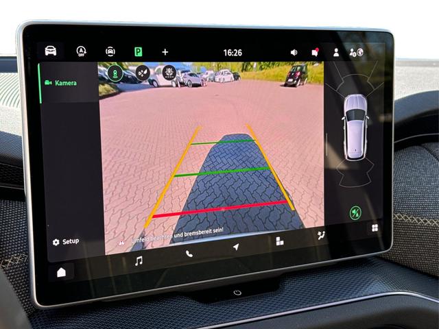 Skoda / Kodiaq / Silber / / / DSG+7 SITZE+AHK+EL. HECKKL.+NAVI+19'' ALU+ACC+KAMERA