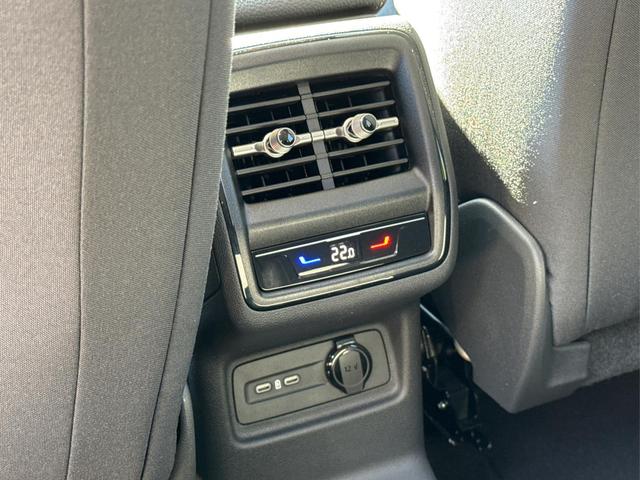 Skoda / Kodiaq / Silber / / / DSG+7 SITZE+AHK+EL. HECKKL.+NAVI+19'' ALU+ACC+KAMERA