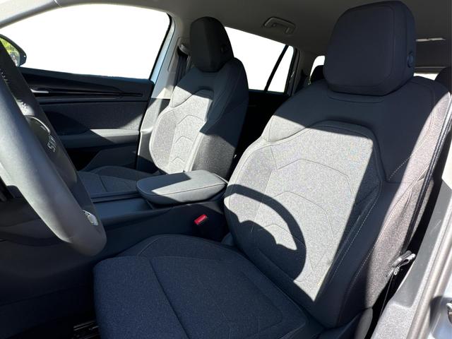 Skoda / Kodiaq / Silber / / / DSG+7 SITZE+AHK+EL. HECKKL.+NAVI+19'' ALU+ACC+KAMERA
