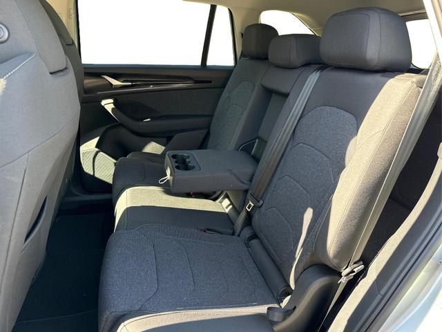 Skoda / Kodiaq / Silber / / / DSG+7 SITZE+AHK+EL. HECKKL.+NAVI+19'' ALU+ACC+KAMERA