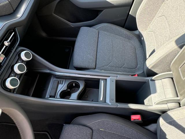 Skoda / Kodiaq / Silber / / / DSG+7 SITZE+AHK+EL. HECKKL.+NAVI+19'' ALU+ACC+KAMERA
