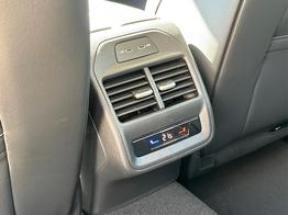 Volkswagen Passat Variant Elegance DSG+AHK+NAVI+MATRIX+MASSAGE+ACC+KAMERA 