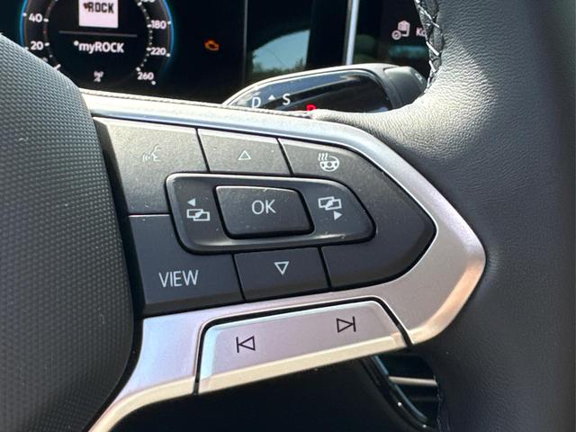Volkswagen / Passat Variant / Schwarz / / / DSG+AHK+NAVI+MATRIX+MASSAGE+ACC+KAMERA