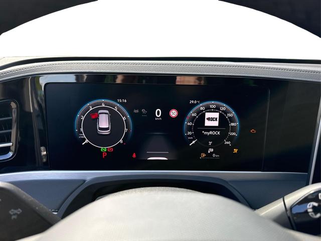 Volkswagen / Passat Variant / Schwarz / / / DSG+AHK+NAVI+MATRIX+MASSAGE+ACC+KAMERA