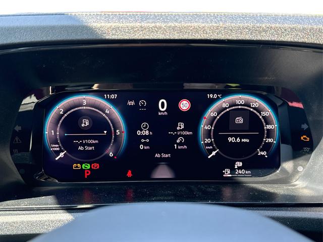 Volkswagen / Caddy / / / / LANE ASSIST+CAM+SHZ+KLIMA+GJR+GRA