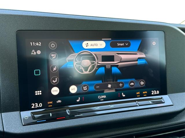 Volkswagen / Caddy / / / / 4x4+LANE ASSIST+CAM+SHZ+KLIMA+GJR+GRA