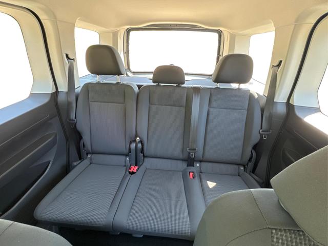 Volkswagen / Caddy / / / / 4x4+LANE ASSIST+CAM+SHZ+KLIMA+GJR+GRA