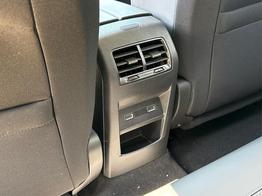 Peugeot 308 SW Allure EAT8+SHZ+AGR+KAMERA+ACC+KLIMA+LED+PDC+17" ALU 