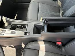 Peugeot 308 SW Allure EAT8+SHZ+AGR+KAMERA+ACC+KLIMA+LED+PDC+17" ALU 