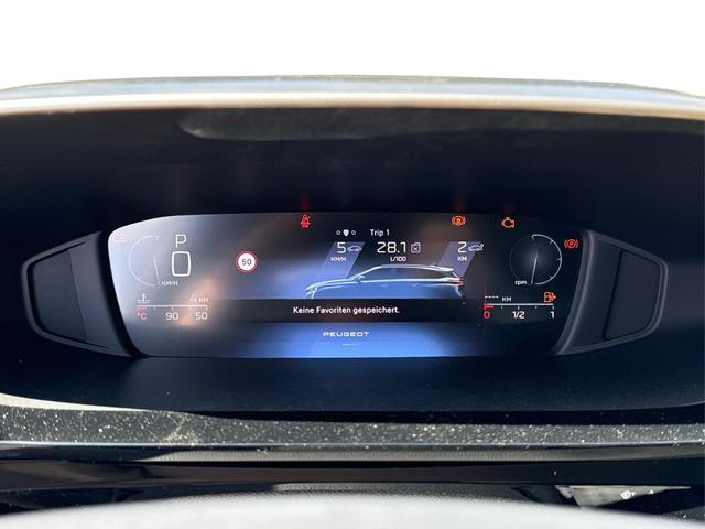 Peugeot / 308 SW / Weiß / / / EAT8+SHZ+AGR+KAMERA+ACC+KLIMA+LED+PDC+17 ALU