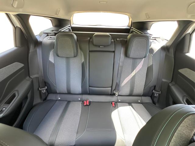 Peugeot / 308 SW / Weiß / / / EAT8+SHZ+AGR+KAMERA+ACC+KLIMA+LED+PDC+17 ALU