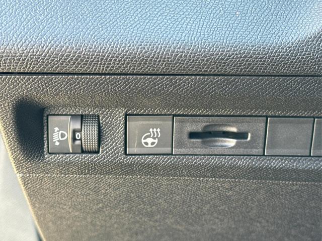 Peugeot / 308 SW / Blau / / / e-DSC6+SHZ+AGR+KAMERA+ACC+KLIMA+LED+PDC+17 ALU