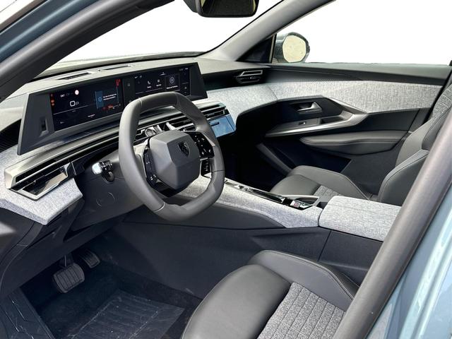 Peugeot / 5008 / Blau / / / e-DSC6+7 SITZE+KAMERA+LED+19 ALU+KLIMA+AGR, Beispielbilder, ggf. teilweise mit Sonderausstattung