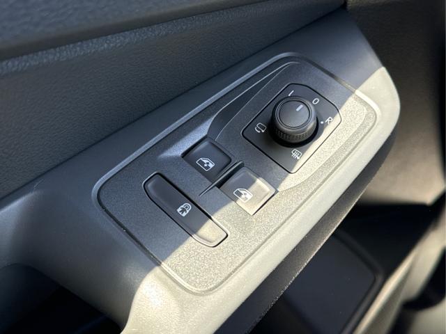 Volkswagen / Caddy / / / / LANE ASSIST+CAM+SHZ+KLIMA+GJR+GRA