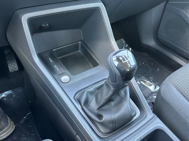 Volkswagen / Caddy / / / / LANE ASSIST+CAM+SHZ+KLIMA+GJR+GRA