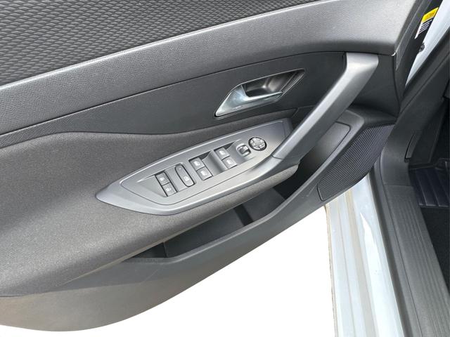 Peugeot / 308 SW / / / / SHZ+ACC+KLIMA+LED+PDC+16'' ALU