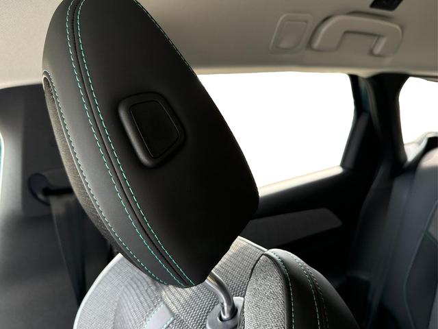 Peugeot / 308 SW / Blau / / / EAT8+SHZ+AGR+KAMERA+ACC+KLIMA+LED+PDC+17 ALU