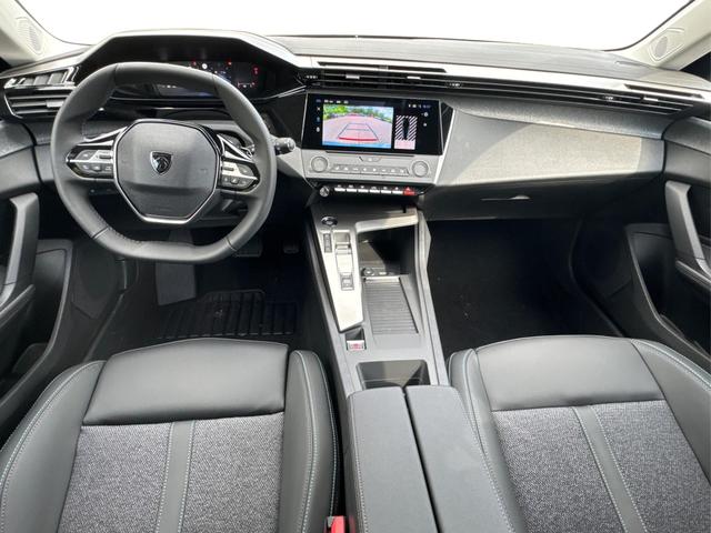 Peugeot / 308 SW / Blau / / / EAT8+SHZ+AGR+KAMERA+ACC+KLIMA+LED+PDC+17 ALU