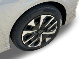 Peugeot 208 Allure e-DSC6+SHZ+LED+TEMPOMAT+PDC+KLIMA+16" ALU 