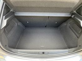 Peugeot 208 Allure e-DSC6+SHZ+LED+TEMPOMAT+PDC+KLIMA+16" ALU 