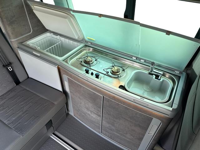 Volkswagen / T6 California / Grau / / / HOINS PRIVAT > NICHT LÖSCHEN!!! ||| KAMERA+MARKISE+PDC+ACC