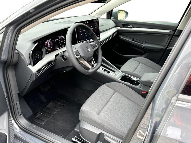 Volkswagen / Golf / Grau / / / KAMERA+ACC+LED+SHZ+KLIMA+KESSY