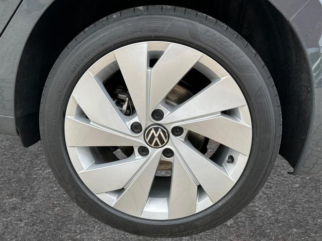 Volkswagen / Golf / Grau / / / KAMERA+ACC+LED+SHZ+KLIMA+KESSY